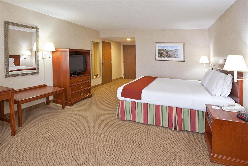 Holiday Inn Express Hotel & Suites Bowling Green By Ihg Δωμάτιο φωτογραφία