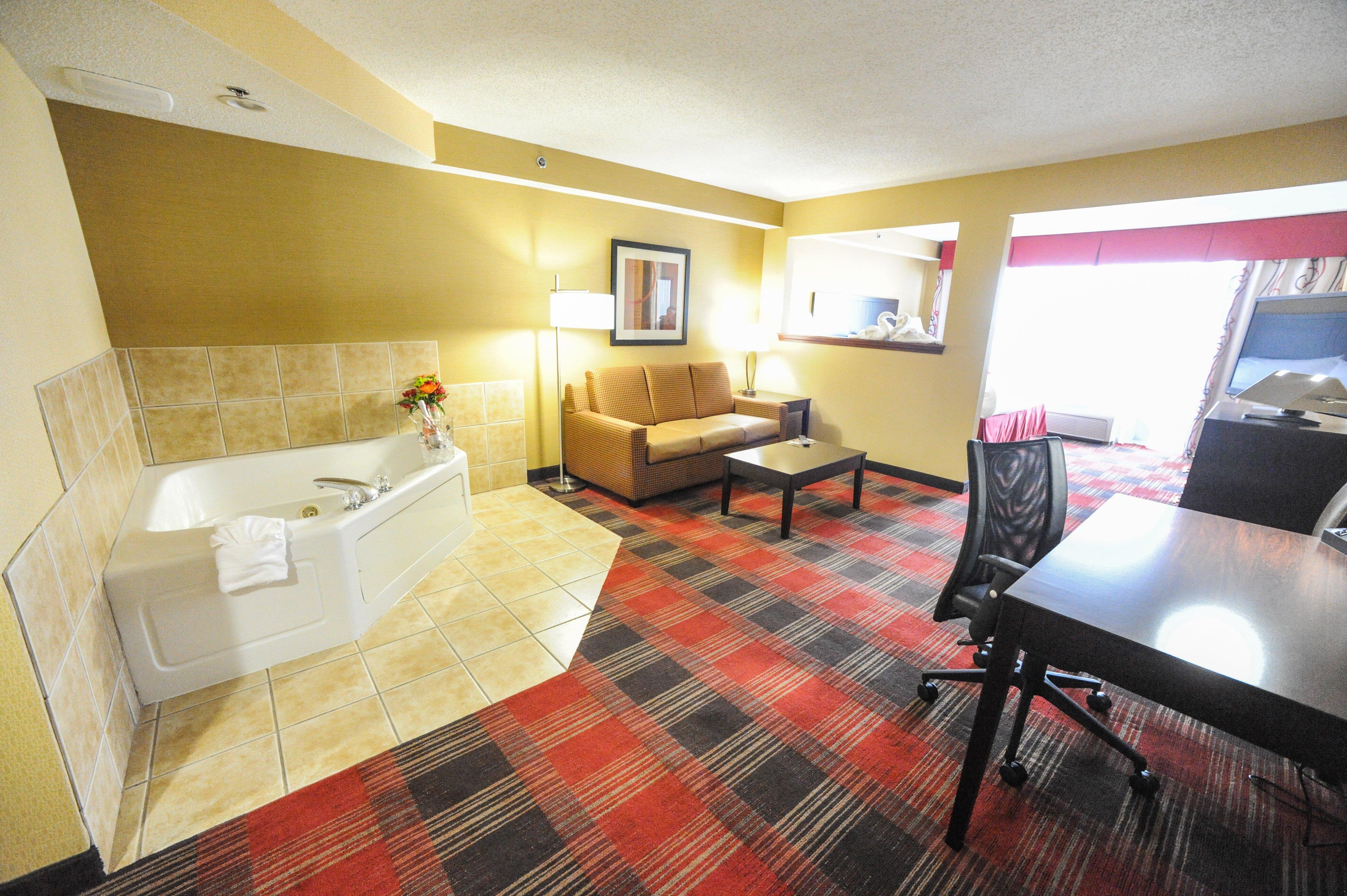 Holiday Inn Express Hotel & Suites Bowling Green By Ihg Εξωτερικό φωτογραφία