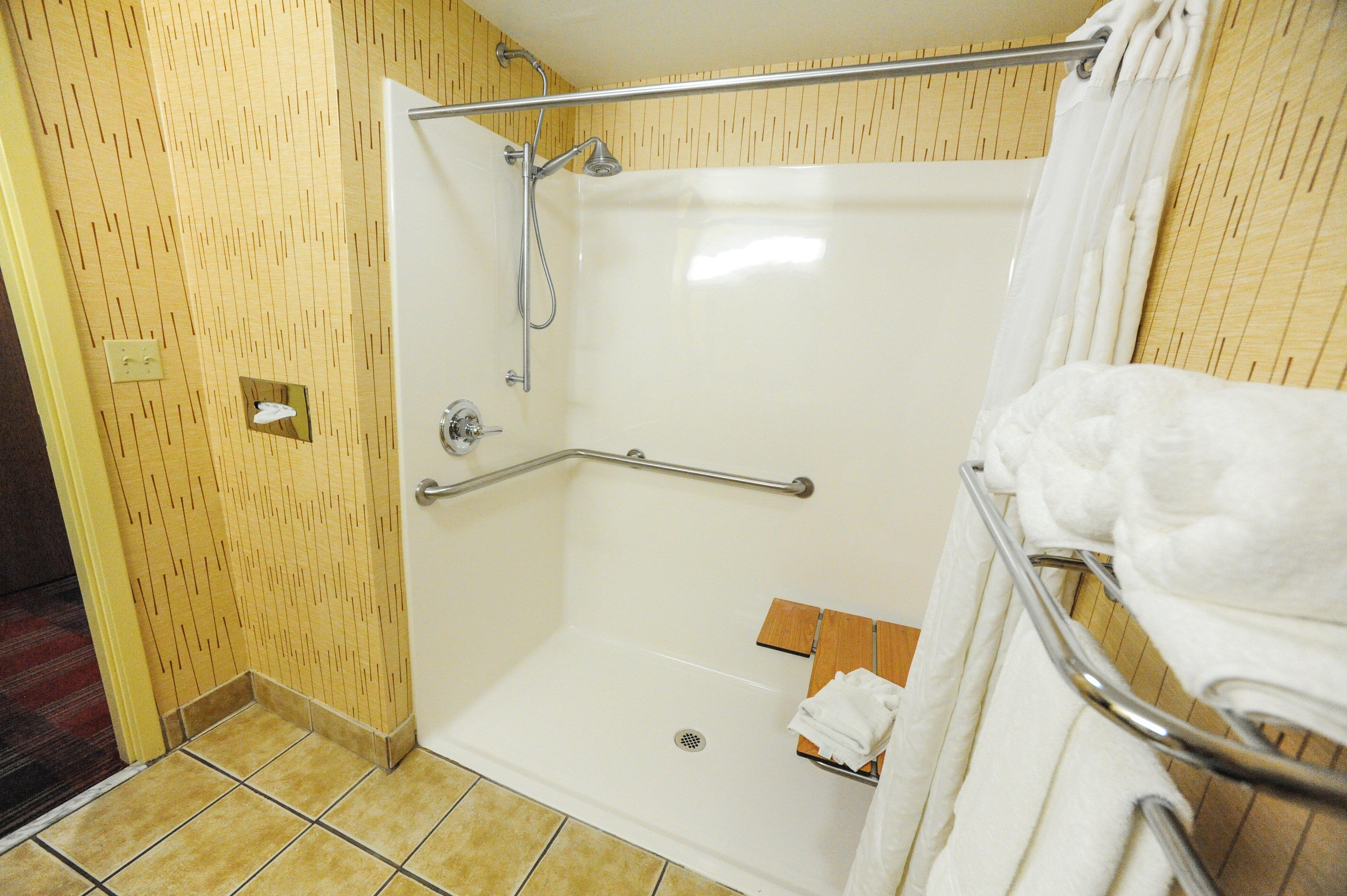Holiday Inn Express Hotel & Suites Bowling Green By Ihg Εξωτερικό φωτογραφία