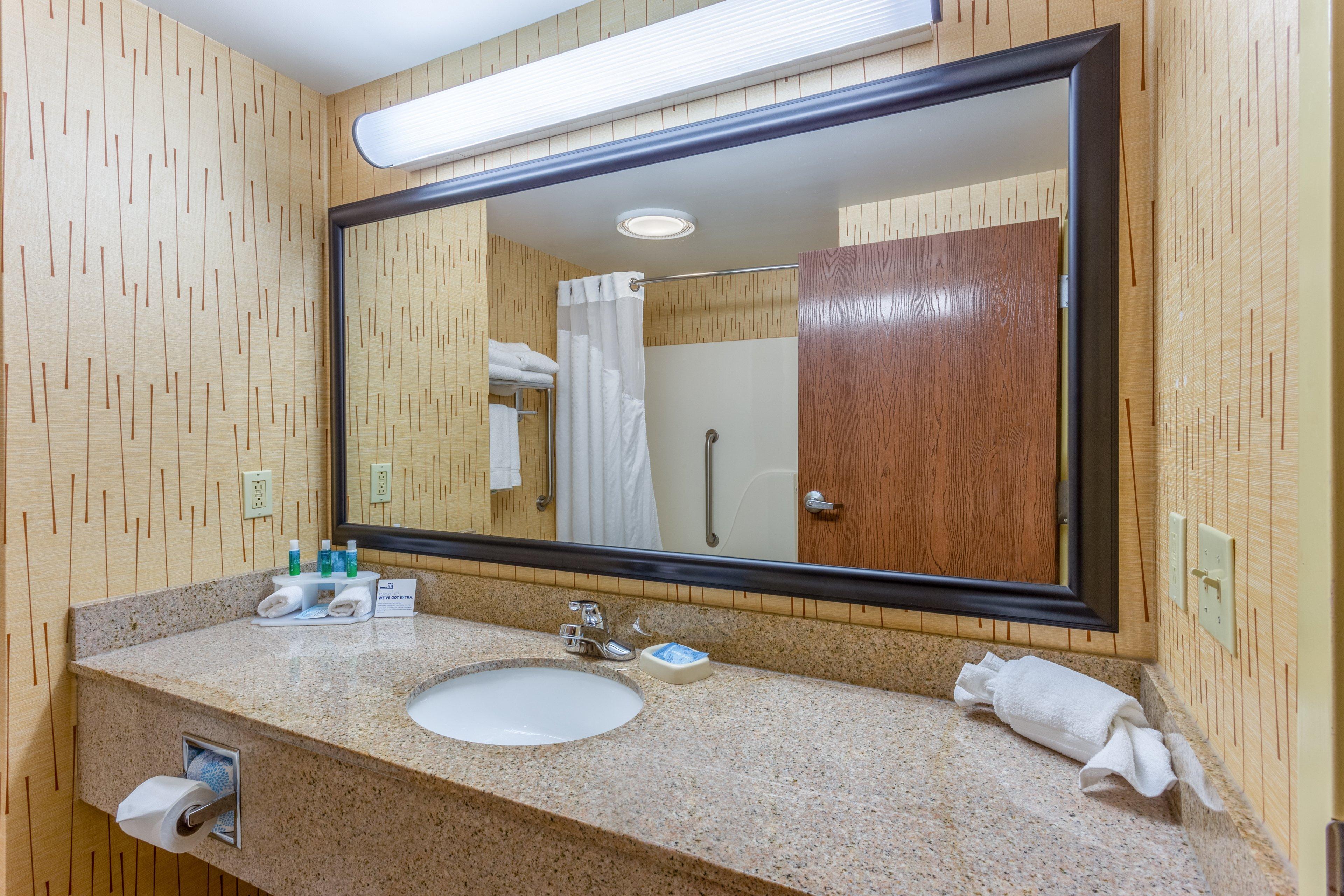 Holiday Inn Express Hotel & Suites Bowling Green By Ihg Εξωτερικό φωτογραφία