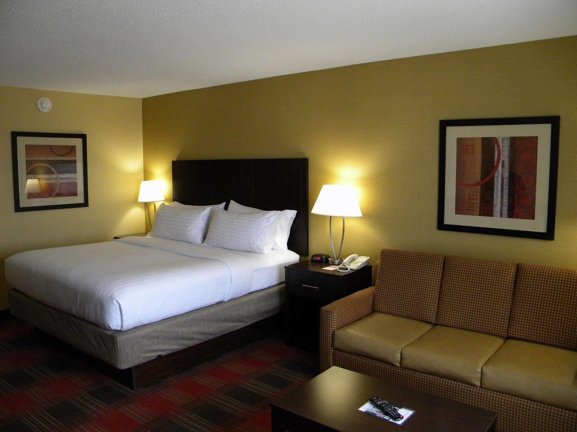 Holiday Inn Express Hotel & Suites Bowling Green By Ihg Εξωτερικό φωτογραφία